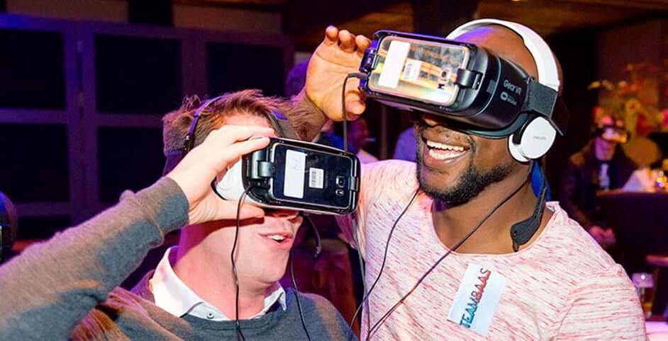 VR brillen tijdens bedrijfsuitje
